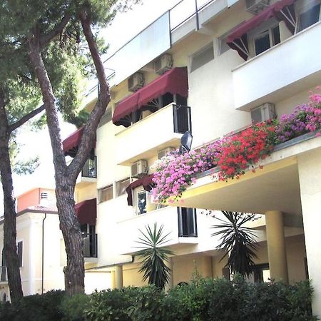 Hotel New Primula Rimini Exterior photo