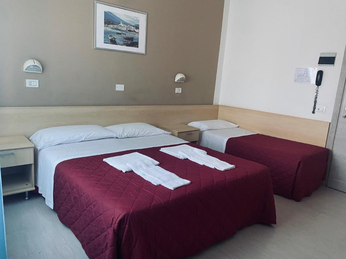 Hotel New Primula Rimini Exterior photo
